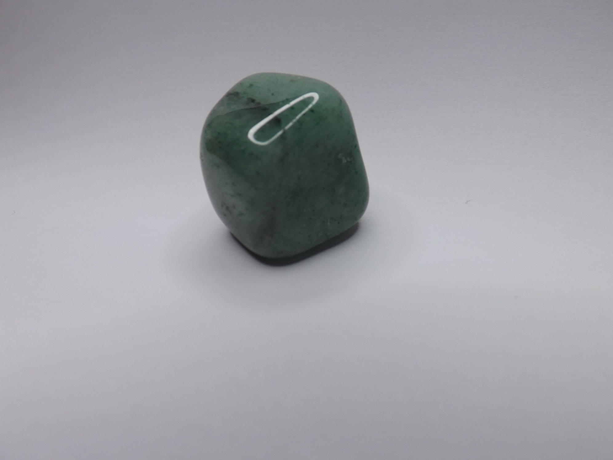 You are currently viewing L’Aventurine : L’ éclat vert de la prospérité et de la vitalité