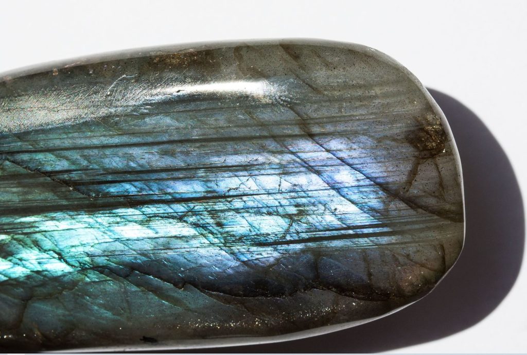 labradorite-article