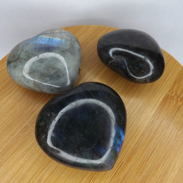 Pierre taillée Cœur Labradorite A