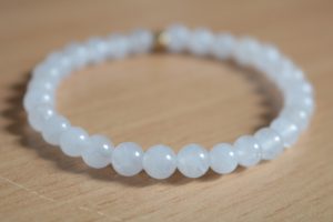 Bracelet Jade blanche – Perles 6mm