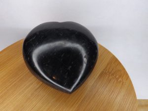 Pierre taillée Coeur Tourmaline Noire – A