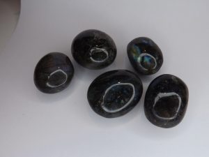 Galets en Labradorite 3 – 4 cm