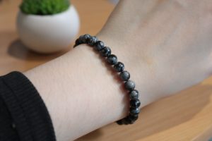 Bracelet Obsidienne Flocons de neige – Perles 6mm