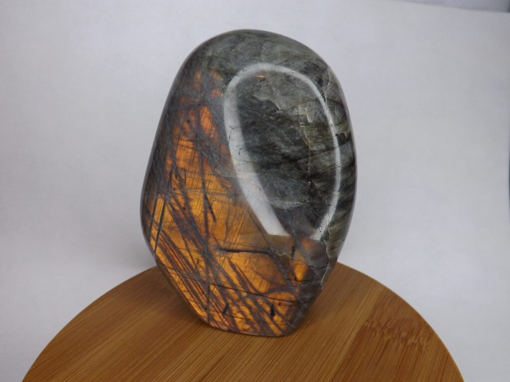 pierre-naturelle-labradorite-spectrolite-1-B