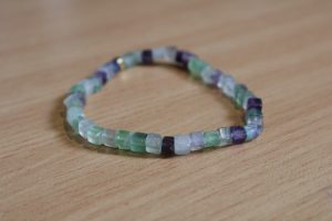 Bracelet Fluorine Multicolore – Perles carrée 4mm