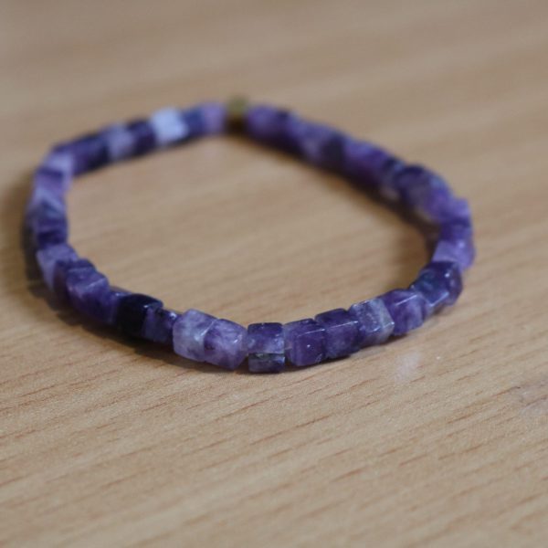 Bracelet Jade Lilas – Perles carrées 4mm