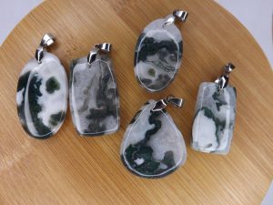 Pendentif Agate Mousse – Cabochons – AA&