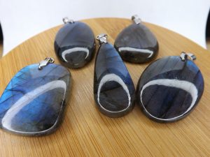 Pendentif Labradorite Bleue – Cabochons – AA