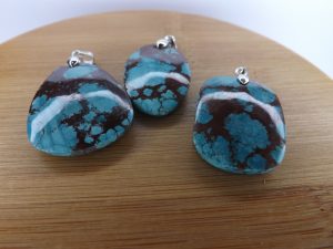 Pendentif Magnésite turquoise – Cabochons – AA