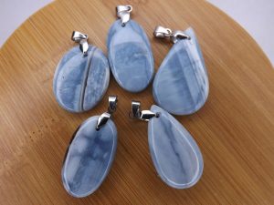 Pendentif Opale Bleue – Cabochons – AA