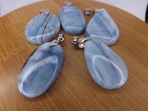 Pendentif Opale Bleue – Cabochons – AA