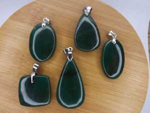 Pendentif Jade Verte – Cabochons – AA