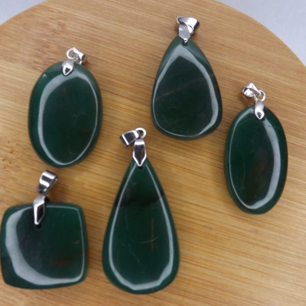 Pendentif Jade Verte – Cabochons – AA