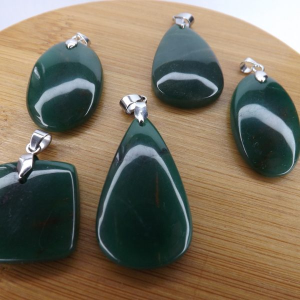 Pendentif Jade Verte – Cabochons – AA