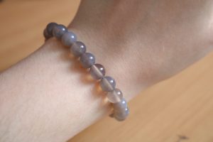 Bracelet Agate Grise – Perles 8mm