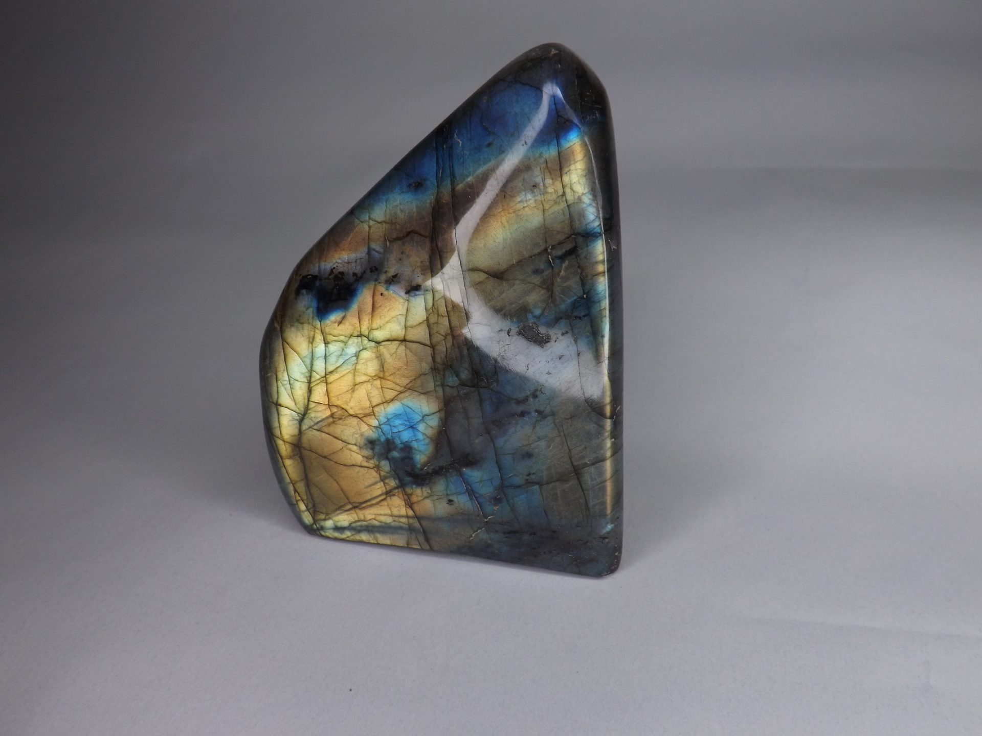 labradorite-1-A