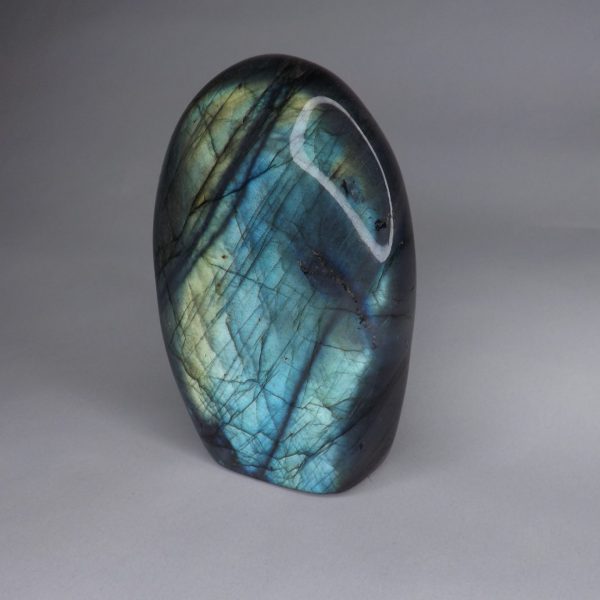 Pierre taillée Labradorite Bleue – Forme libre 416g