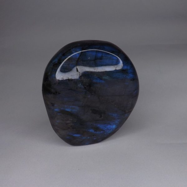 Pierre taillée Labradorite Bleue – Forme libre 468g