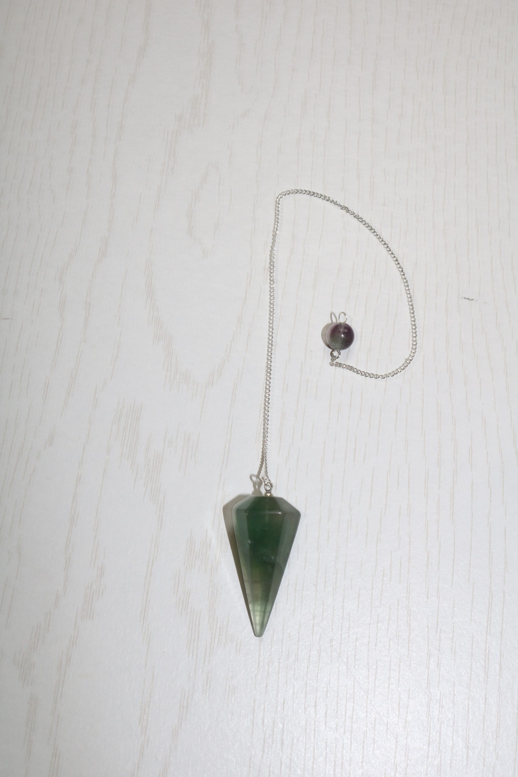 pendule fluorine violet vert