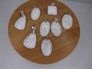 Pendentif Scolecite Blanche – Cabochons – AA