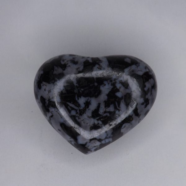 Pierre taillée Coeur Gabbro – A