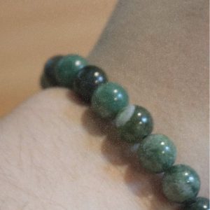 Lire la suite à propos de l’article 🌿 Un bracelet en agate indienne, ça vous parle ? 🌿