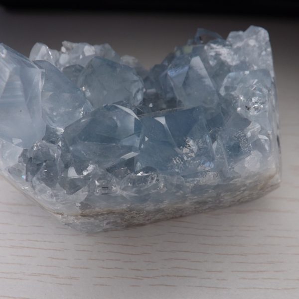 Pierre brute Célestine Bleue –  691gr – Qualité AA