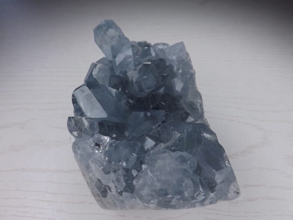 pierre brute celestine bleue qualité a madagascar