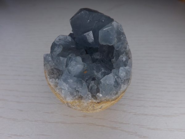 pierre brute celestine bleue qualité a madagascar