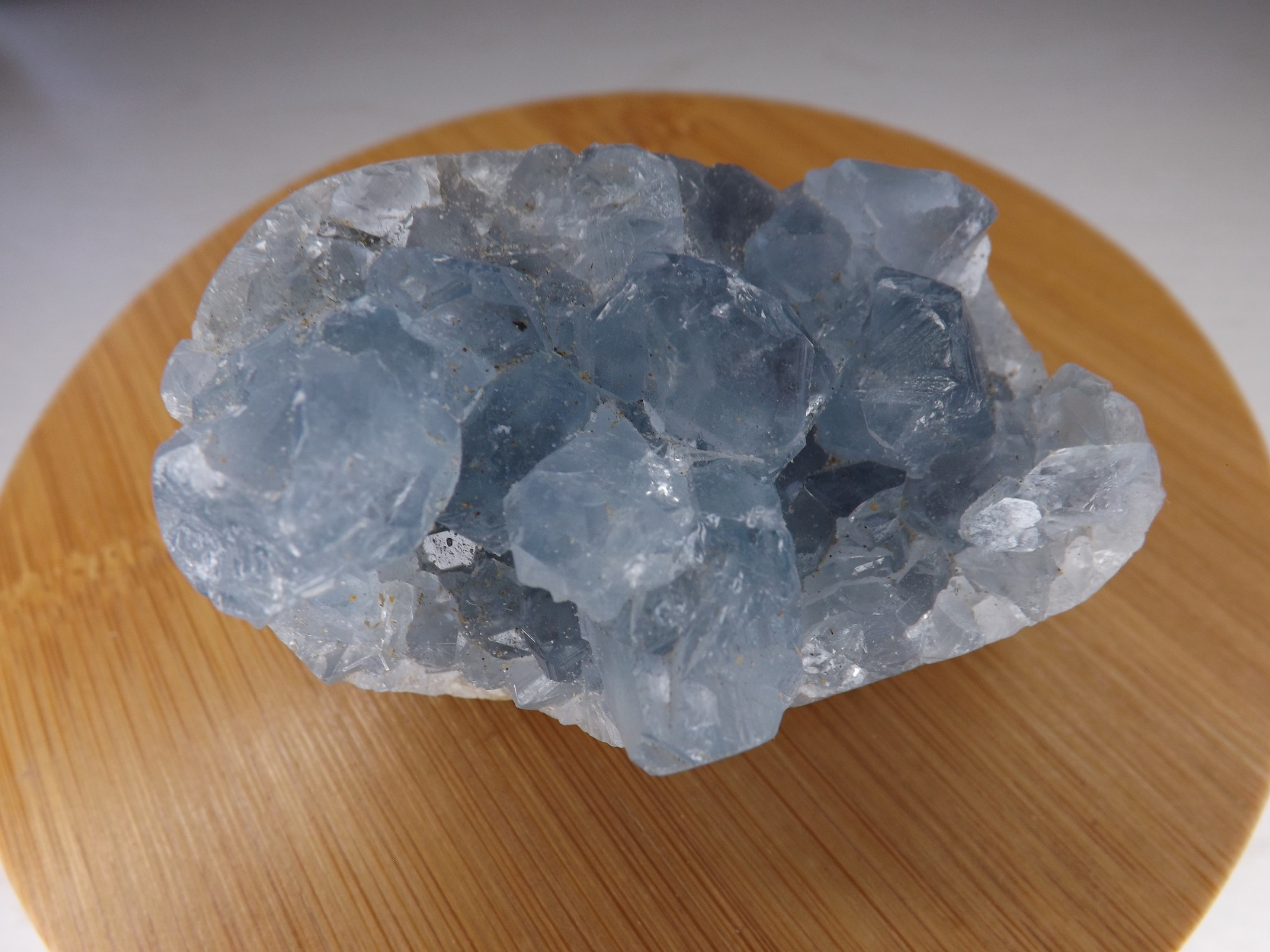 pierre brute celestine bleue qualité a madagascar
