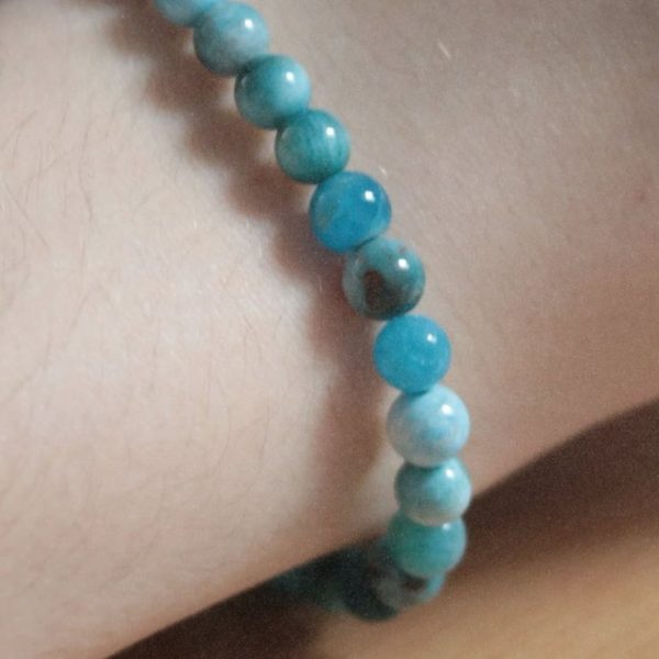 bracelet 6mm en apatite bleu