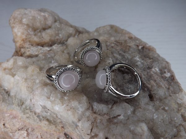 bague ronde quartz rose en métal argenté