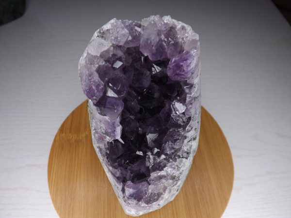 bloc en améthyste de Madagascar violet brut qualité A