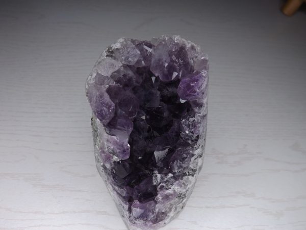 bloc en améthyste de Madagascar violet brut qualité A