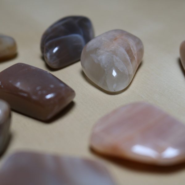 Pierre roulée en Pierre de lune Taille 3-4cm – A