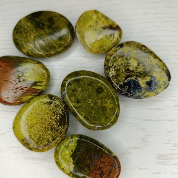 Pierre plate opale verte AA 30-50mm