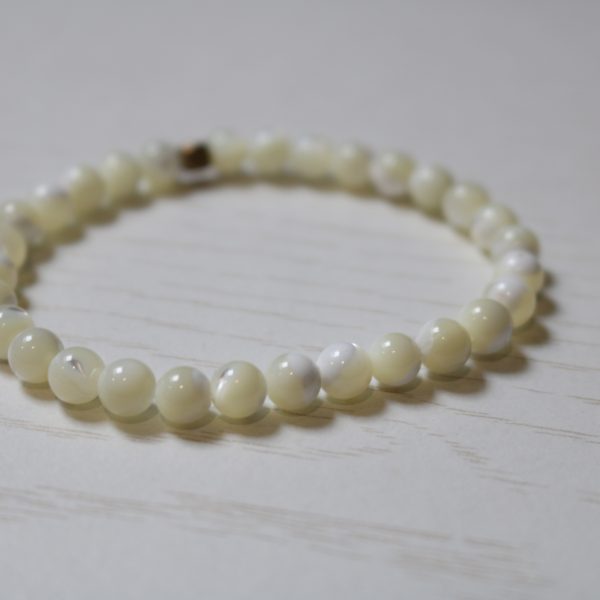 Bracelet Nacre – perles 6mm A