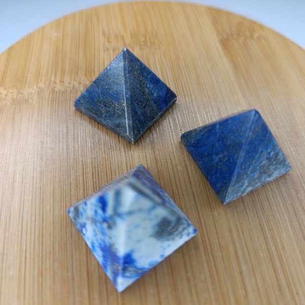 Pyramide en Lapis Lazuli qualité AB