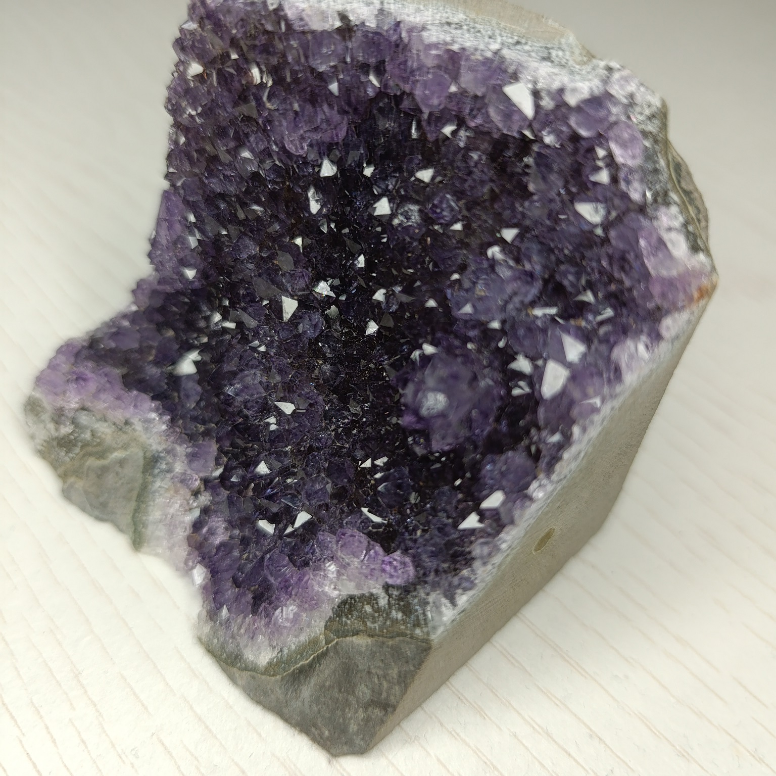 bloc en améthyste de Uruguay violet brut qualité A