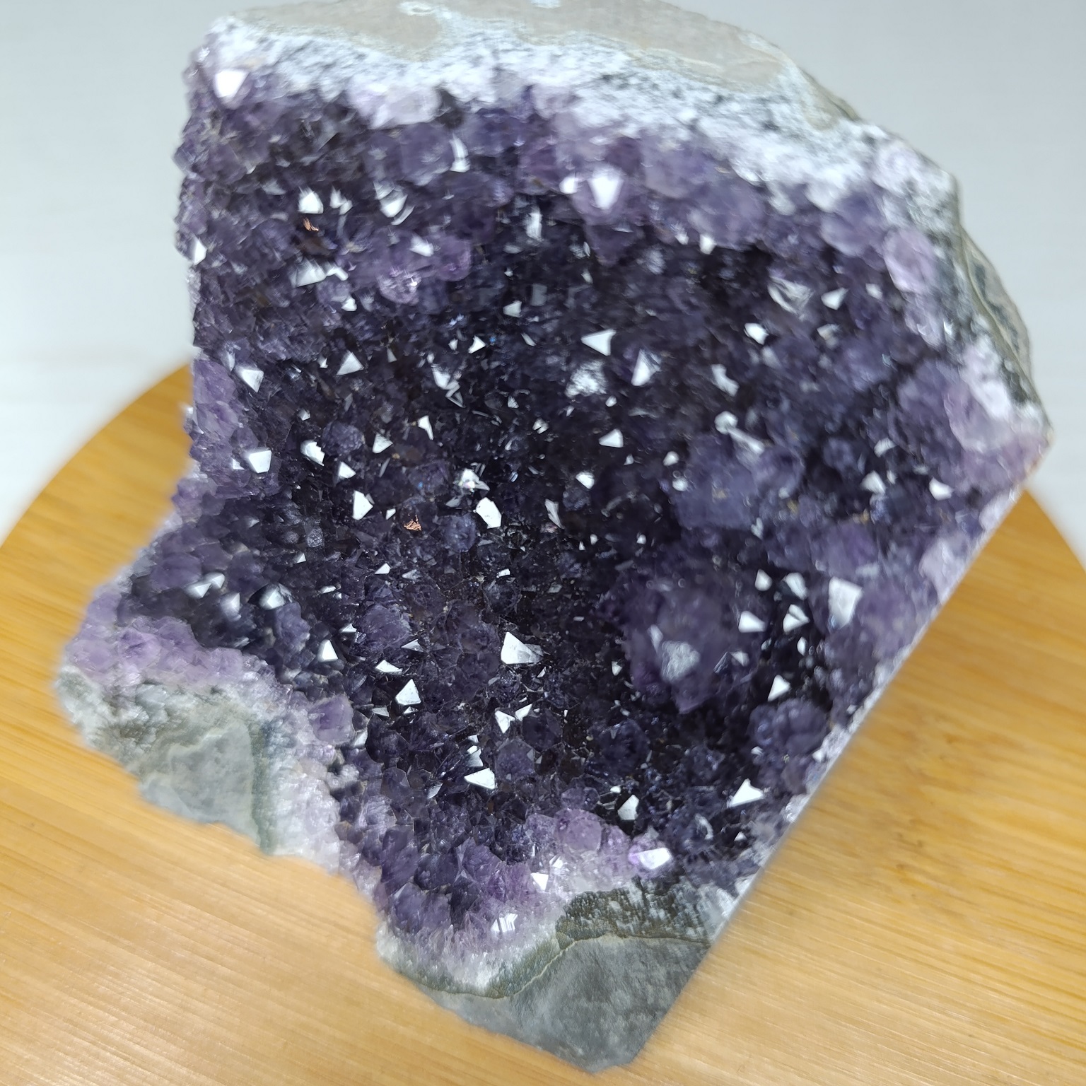 bloc en améthyste de Uruguay violet brut qualité A