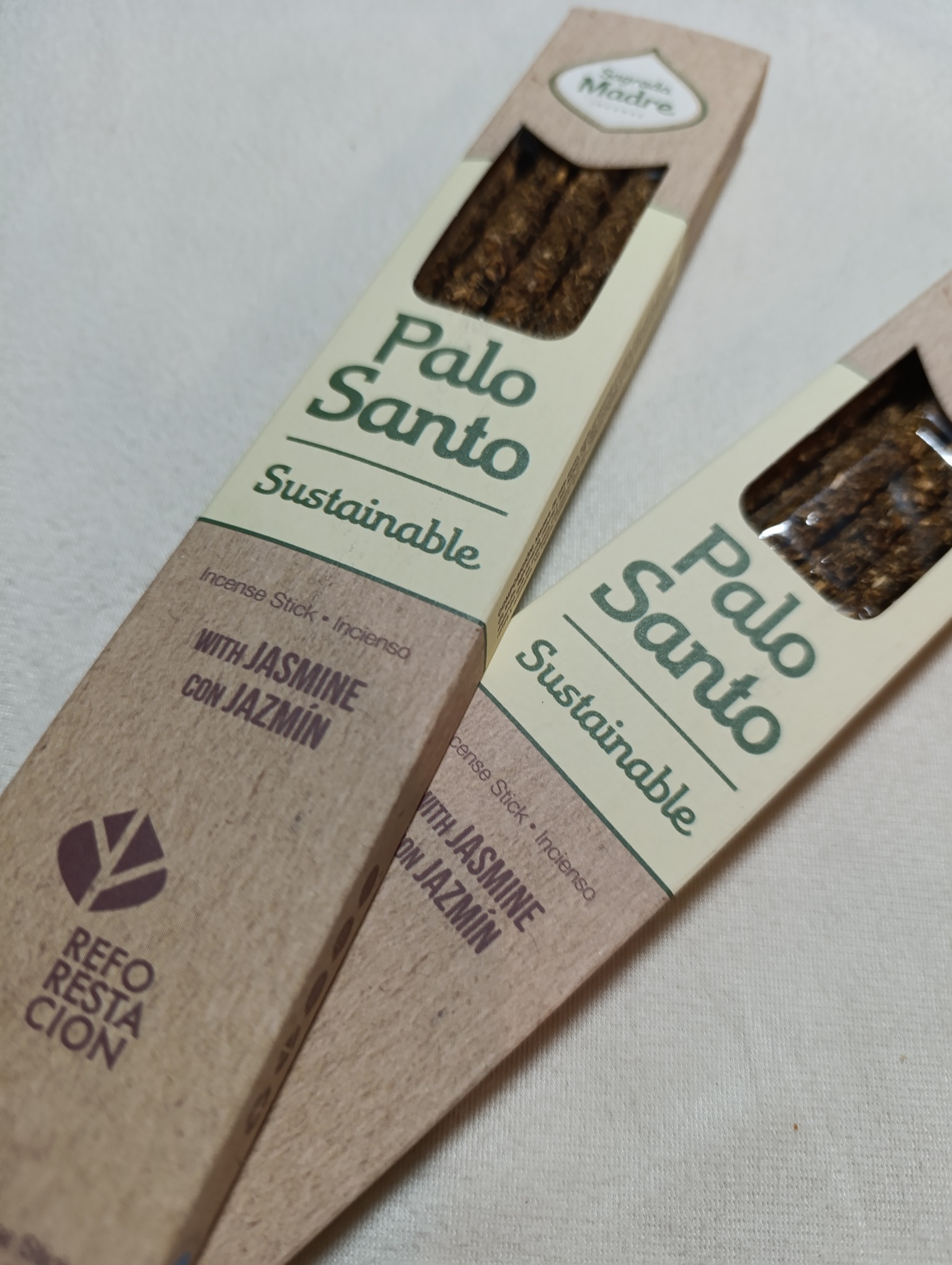 encens palo santo sagrada madre jasmin