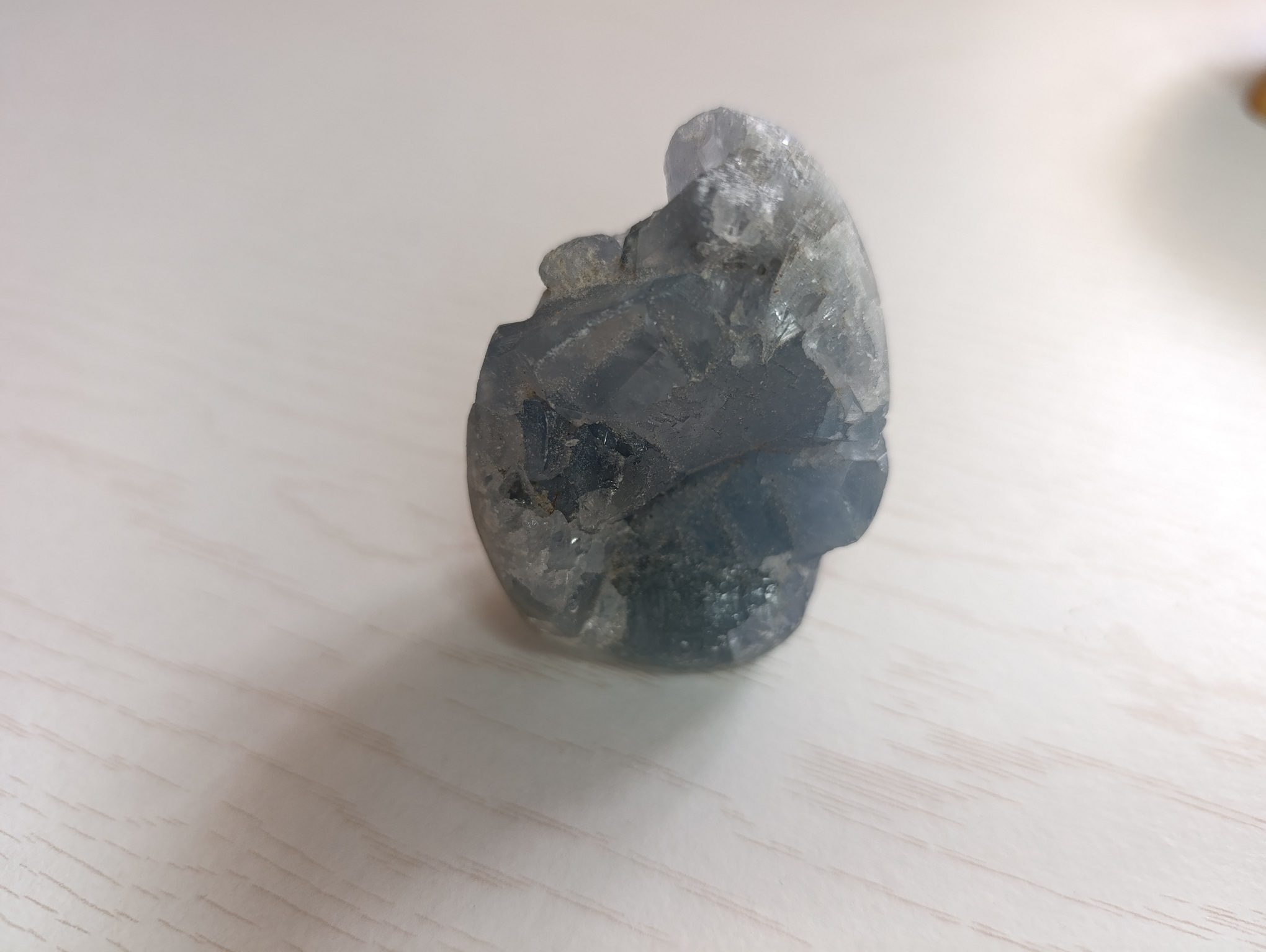 pierre brute celestine bleue qualité a madagascar