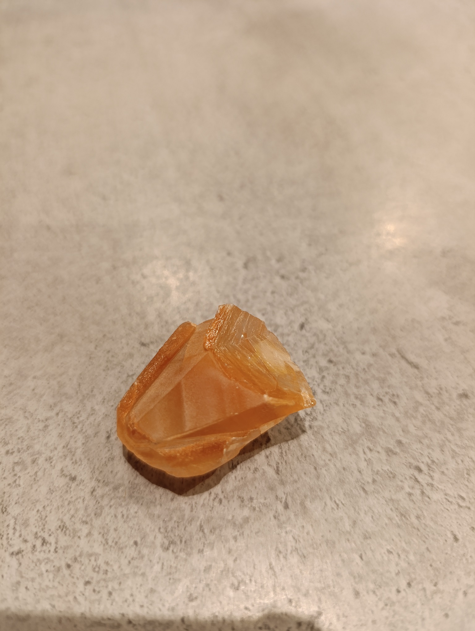 Calcite Orange Torcé-Viviers-en-Charnie, Mayenne, France