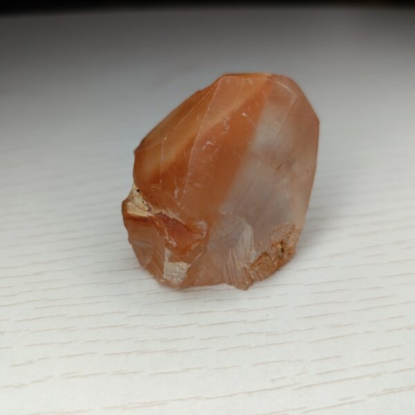 Pierre brute de collection: Calcite Orange Torcé-Viviers-en-Charnie, Mayenne, France