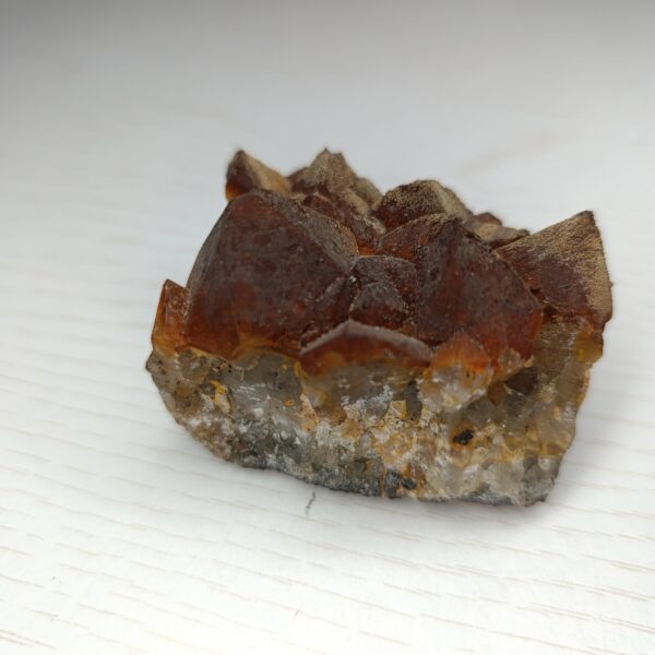 Pierre brute de collection: Quartz Brun, La Maladrerie , Villefranche-de-Rouergue , Aveyron