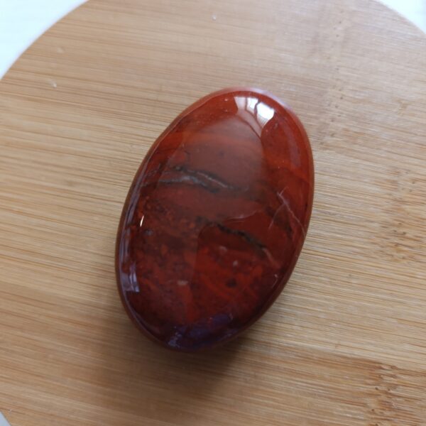 Galet Jaspe Breschia Rouge A+ 60 mm