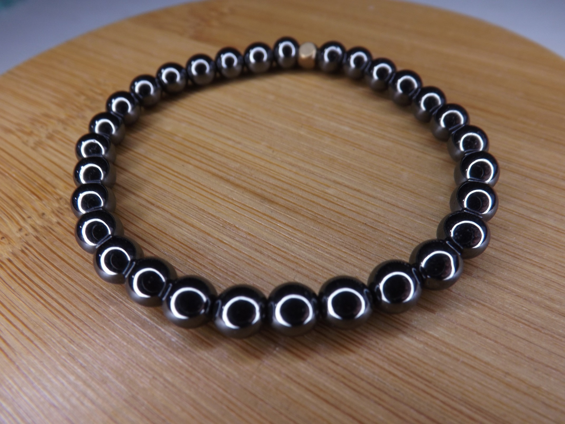bracelet en hématite synthétique 6mm gris métal