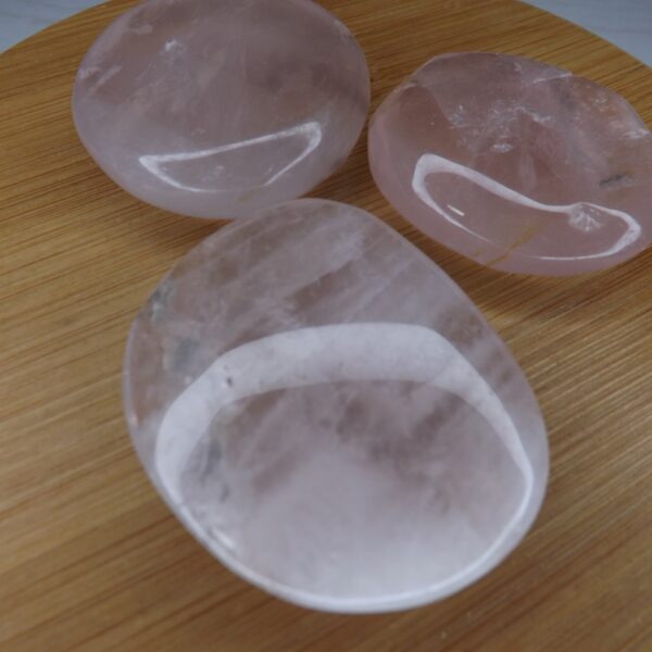 Pierre plate en Quartz Rose A 30 – 50 mm qualité A