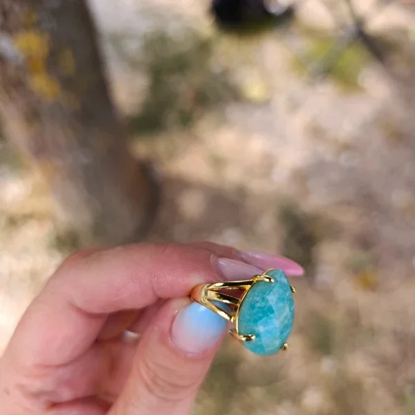 Bague forme goutte à facettes en Amazonite