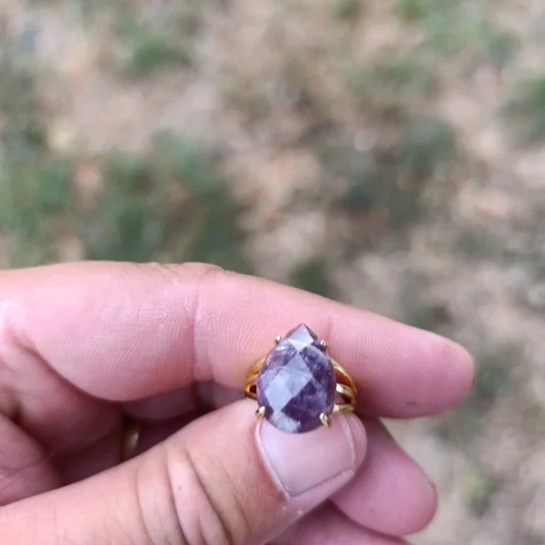 Bague forme goutte en Améthyste